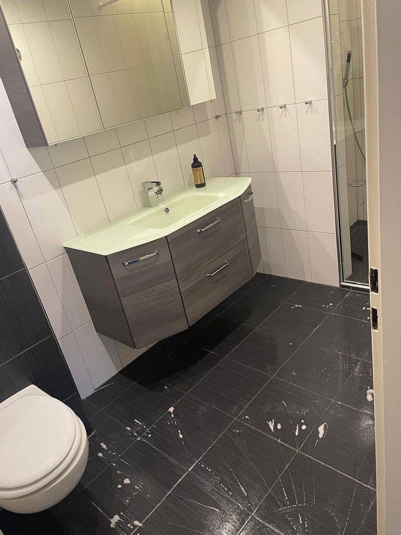 Prodej bytu 4+1 105 m², Wuppertal, Severní Porýní-Vestfálsko Prodej bytu 4+1 105 m², Wuppertal, Severní Porýní-Vestfálsko