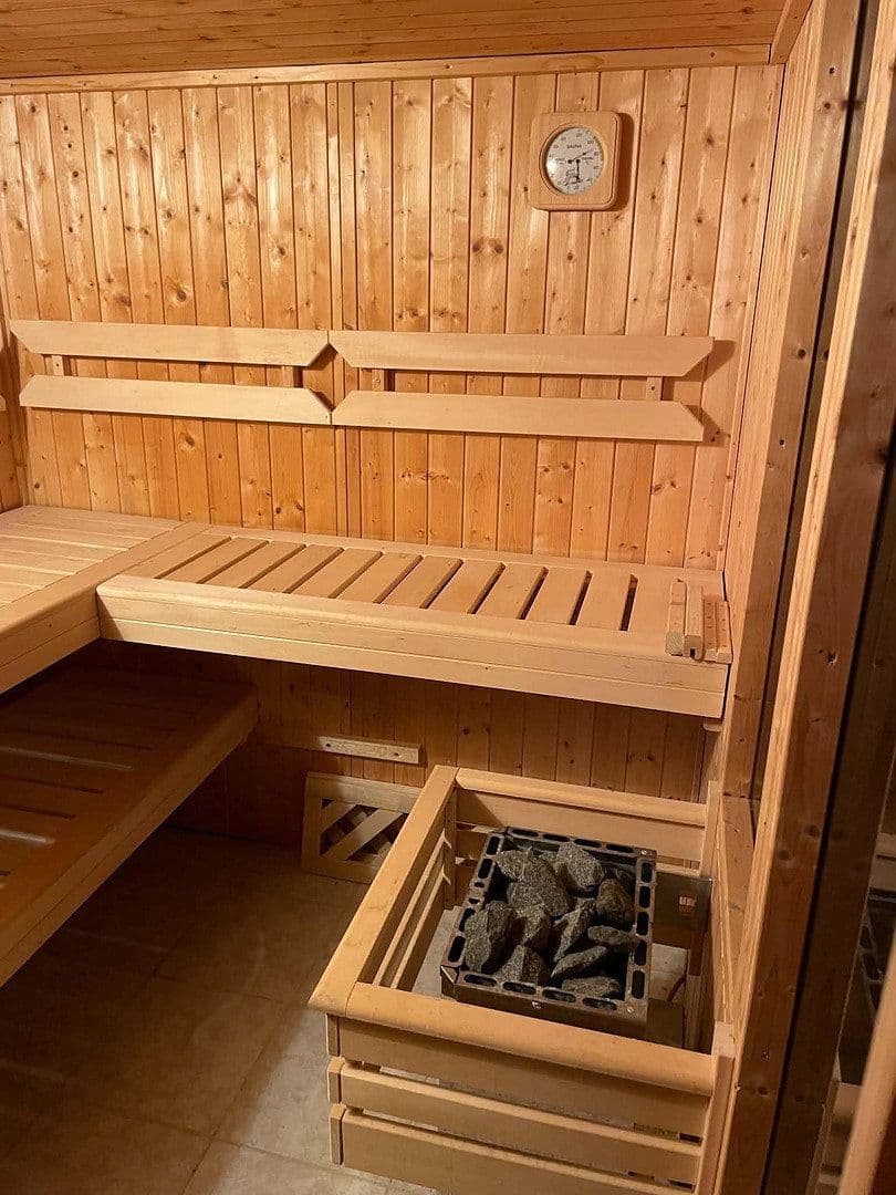 Prodej domu 227 m², pozemek 2.429 m², Moers, Severní Porýní-Vestfálsko Prodej domu 227 m², pozemek 2.429 m², Moers, Severní Porýní-Vestfálsko