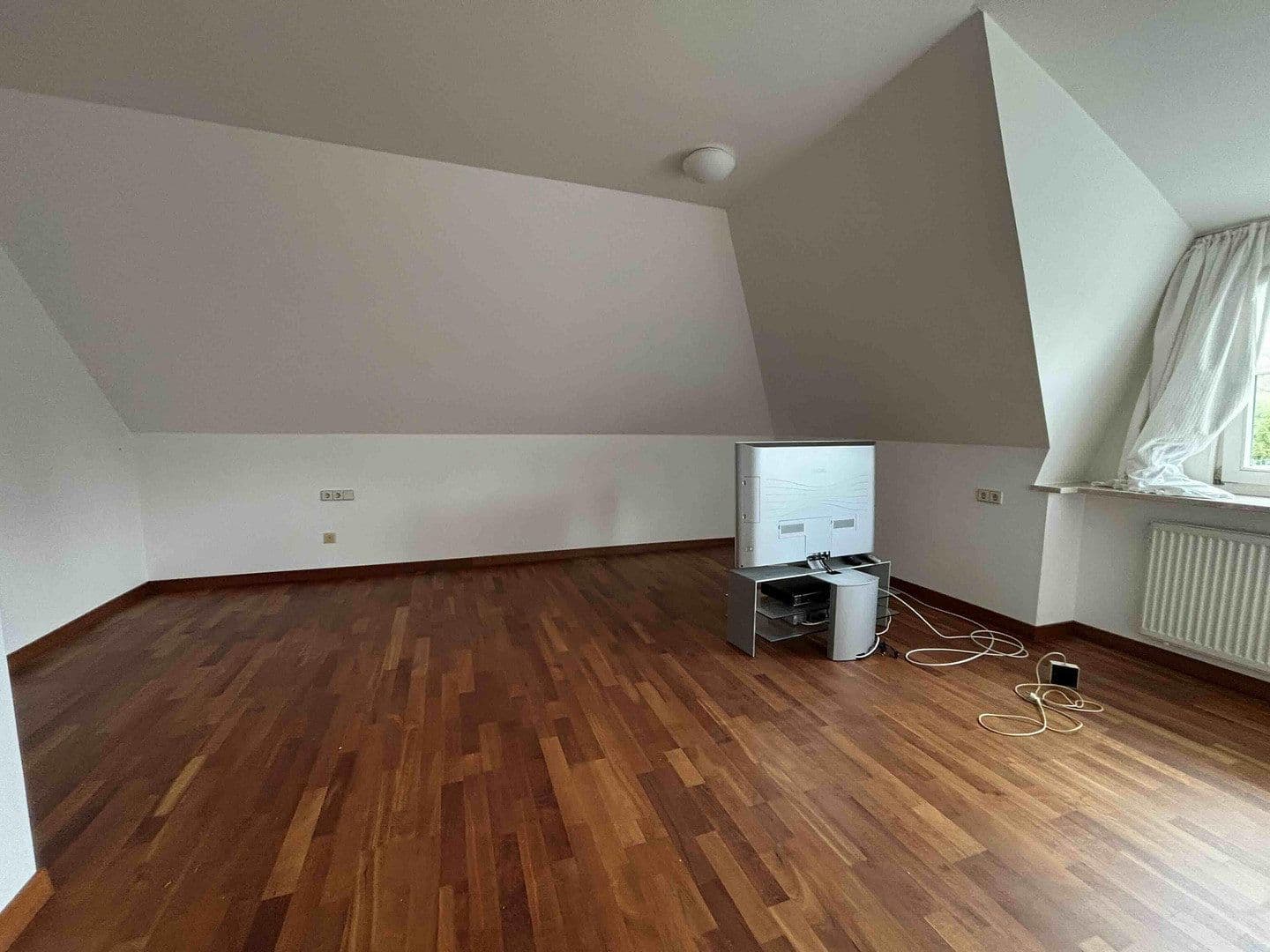 Prodej domu 234 m², pozemek 628 m², Krameramtsstraße 19, Melle, Dolní Sasko Prodej domu 234 m², pozemek 628 m², Krameramtsstraße 19, Melle, Dolní Sasko