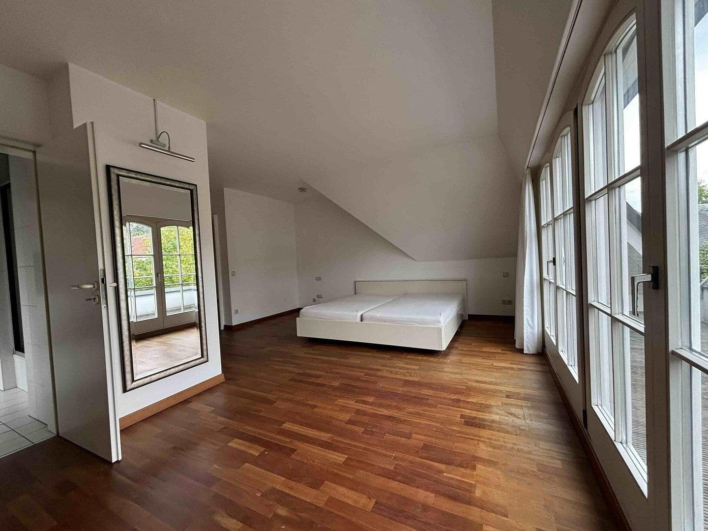 Prodej domu 234 m², pozemek 628 m², Krameramtsstraße 19, Melle, Dolní Sasko Prodej domu 234 m², pozemek 628 m², Krameramtsstraße 19, Melle, Dolní Sasko