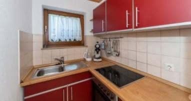 Prodej bytu 2+1 50 m², Hangweg 14, Bad Urach, Bádensko-Württembersko Prodej bytu 2+1 50 m², Hangweg 14, Bad Urach, Bádensko-Württembersko
