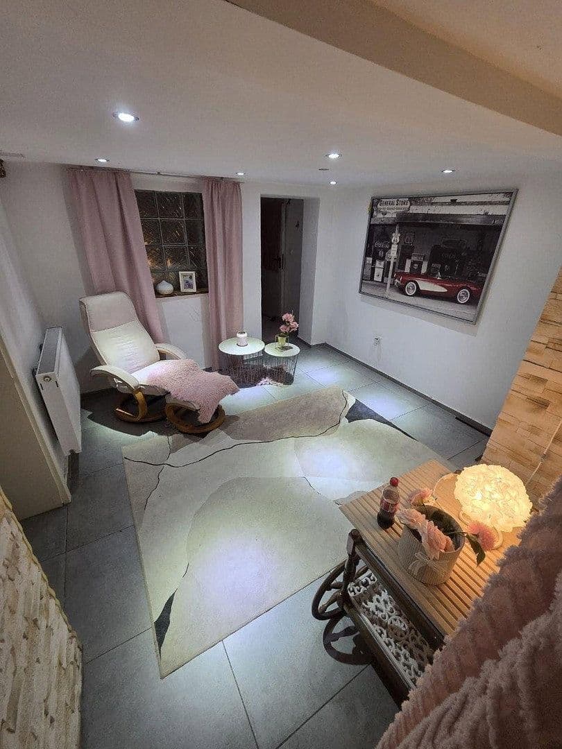Prodej domu 359 m², pozemek 560 m², Ziegelstraße 14, Oberhausen, Oberhausen, Severní Porýní-Vestfálsko Prodej domu 359 m², pozemek 560 m², Ziegelstraße 14, Oberhausen, Oberhausen, Severní Porýní-Vestfálsko