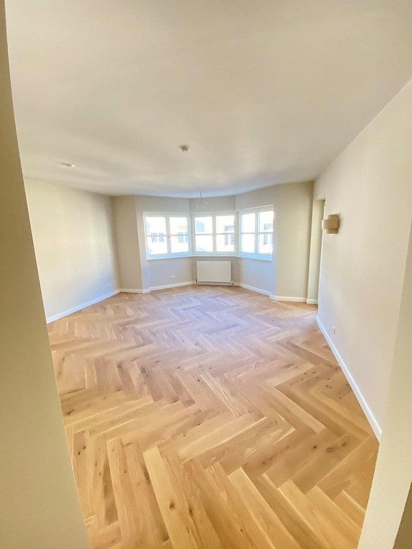 Prodej bytu 2+1 66 m², Jahnstrasse 15, Frankfurt am Main, Hessen Prodej bytu 2+1 66 m², Jahnstrasse 15, Frankfurt am Main, Hessen