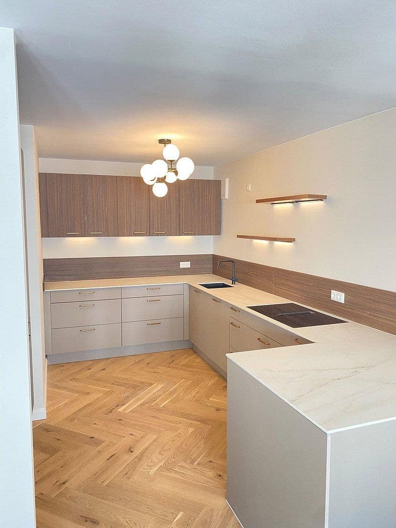 Prodej bytu 2+1 66 m², Jahnstrasse 15, Frankfurt am Main, Hessen Prodej bytu 2+1 66 m², Jahnstrasse 15, Frankfurt am Main, Hessen