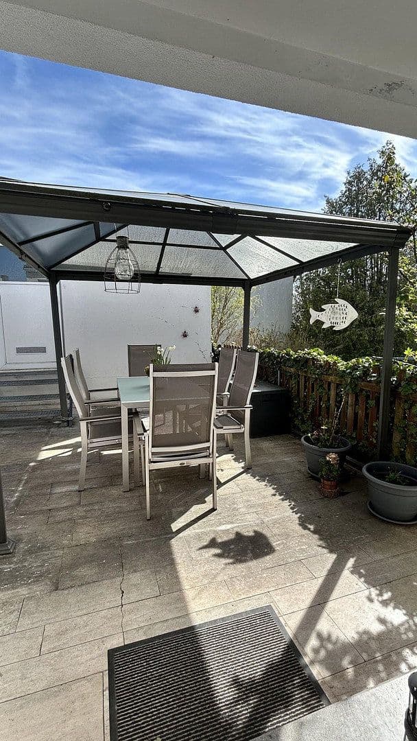 Prodej domu 168 m², pozemek 541 m², Breslauer Str. 16, Chýžice, Bavorsko Prodej domu 168 m², pozemek 541 m², Breslauer Str. 16, Chýžice, Bavorsko
