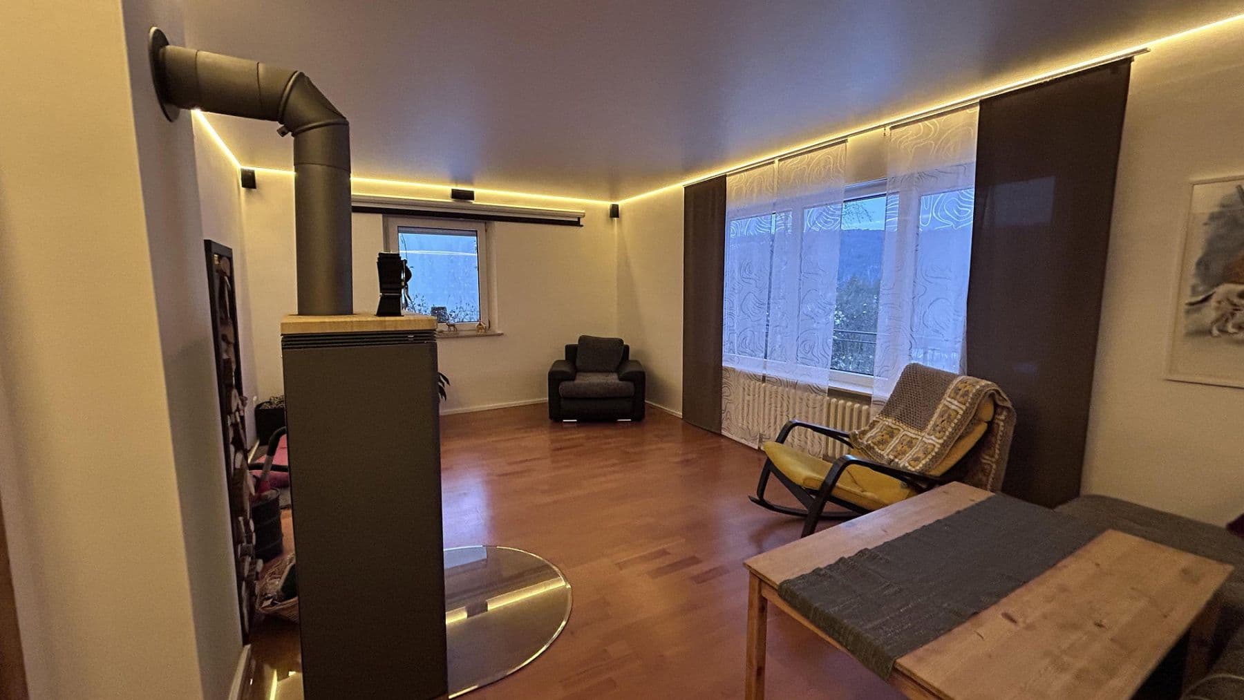 Prodej domu 168 m², pozemek 541 m², Breslauer Str. 16, Chýžice, Bavorsko Prodej domu 168 m², pozemek 541 m², Breslauer Str. 16, Chýžice, Bavorsko