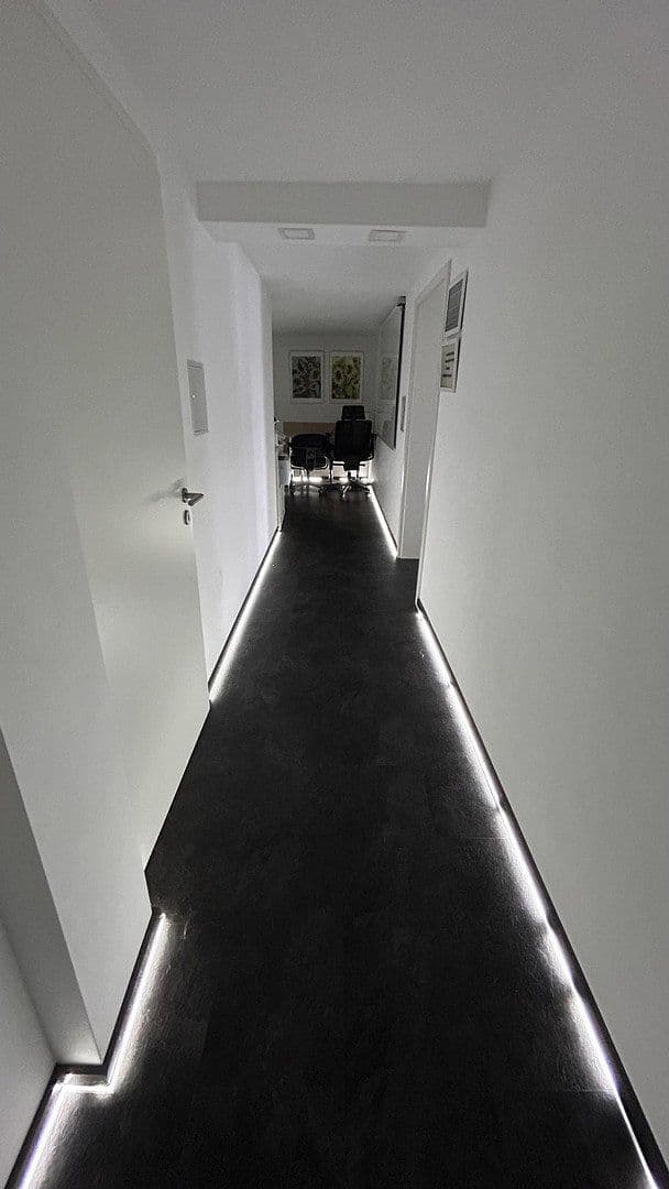 Prodej domu 168 m², pozemek 541 m², Breslauer Str. 16, Chýžice, Bavorsko Prodej domu 168 m², pozemek 541 m², Breslauer Str. 16, Chýžice, Bavorsko