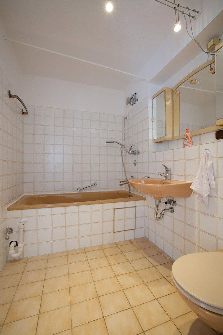 Prodej bytu 4+1 100 m², Gustav-Otto-Bogen 9, München, Bavorsko Prodej bytu 4+1 100 m², Gustav-Otto-Bogen 9, München, Bavorsko