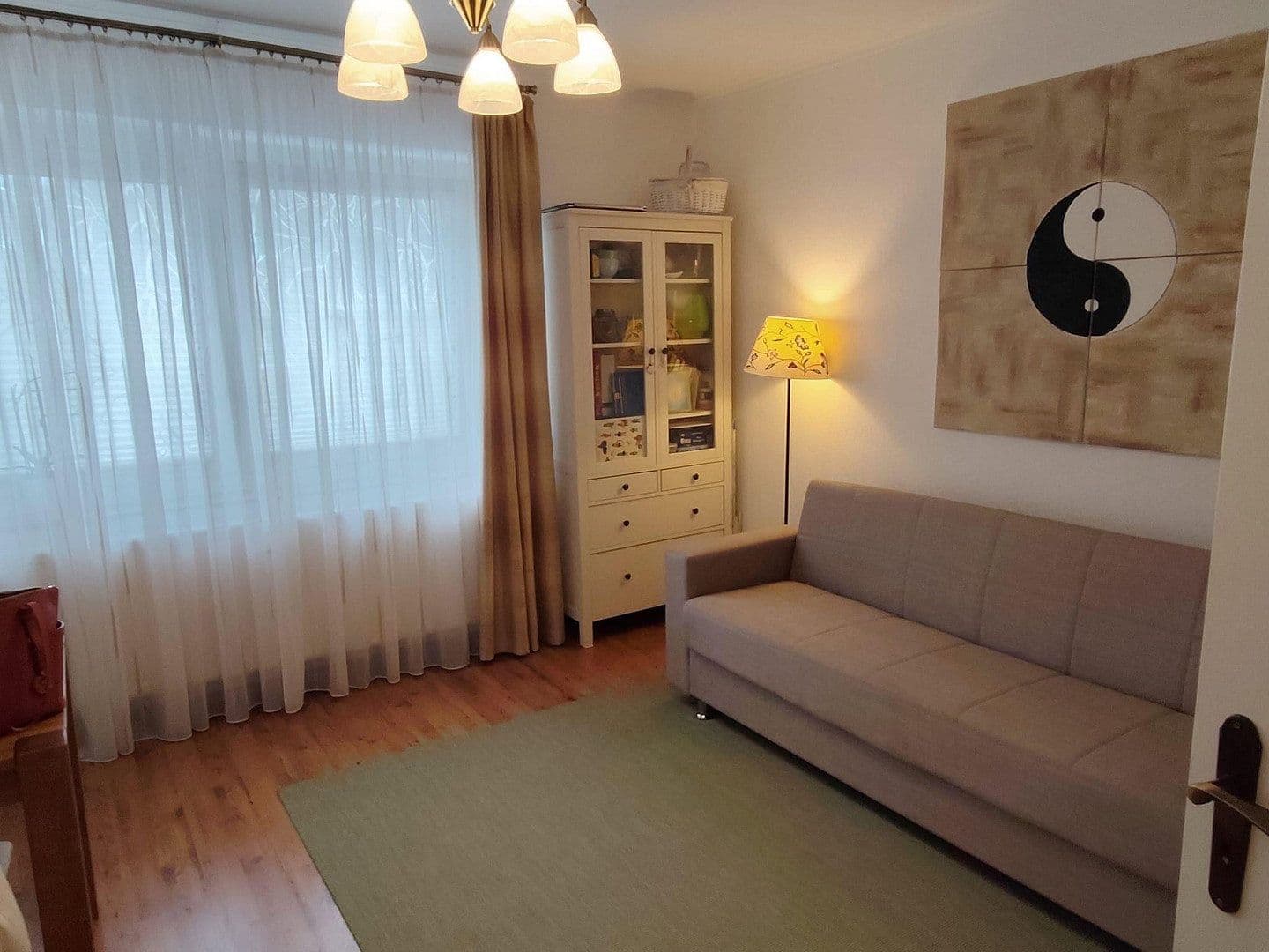 Pronájem bytu 2+1 48 m², Benrodestr. 42b, Düsseldorf, Severní Porýní-Vestfálsko Pronájem bytu 2+1 48 m², Benrodestr. 42b, Düsseldorf, Severní Porýní-Vestfálsko