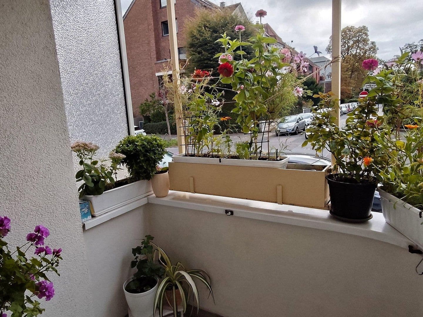 Pronájem bytu 2+1 48 m², Benrodestr. 42b, Düsseldorf, Severní Porýní-Vestfálsko Pronájem bytu 2+1 48 m², Benrodestr. 42b, Düsseldorf, Severní Porýní-Vestfálsko
