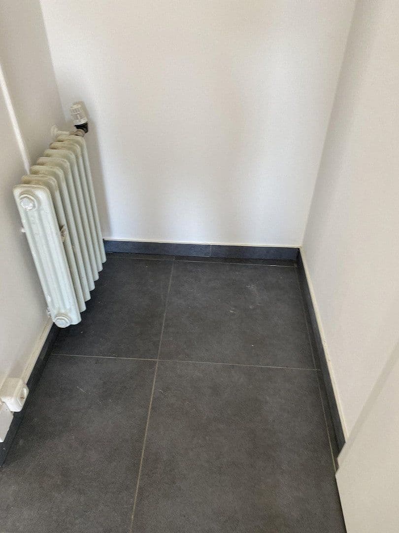 Pronájem bytu 2+1 60 m², Heidestr. 228, Köln, Severní Porýní-Vestfálsko Pronájem bytu 2+1 60 m², Heidestr. 228, Köln, Severní Porýní-Vestfálsko