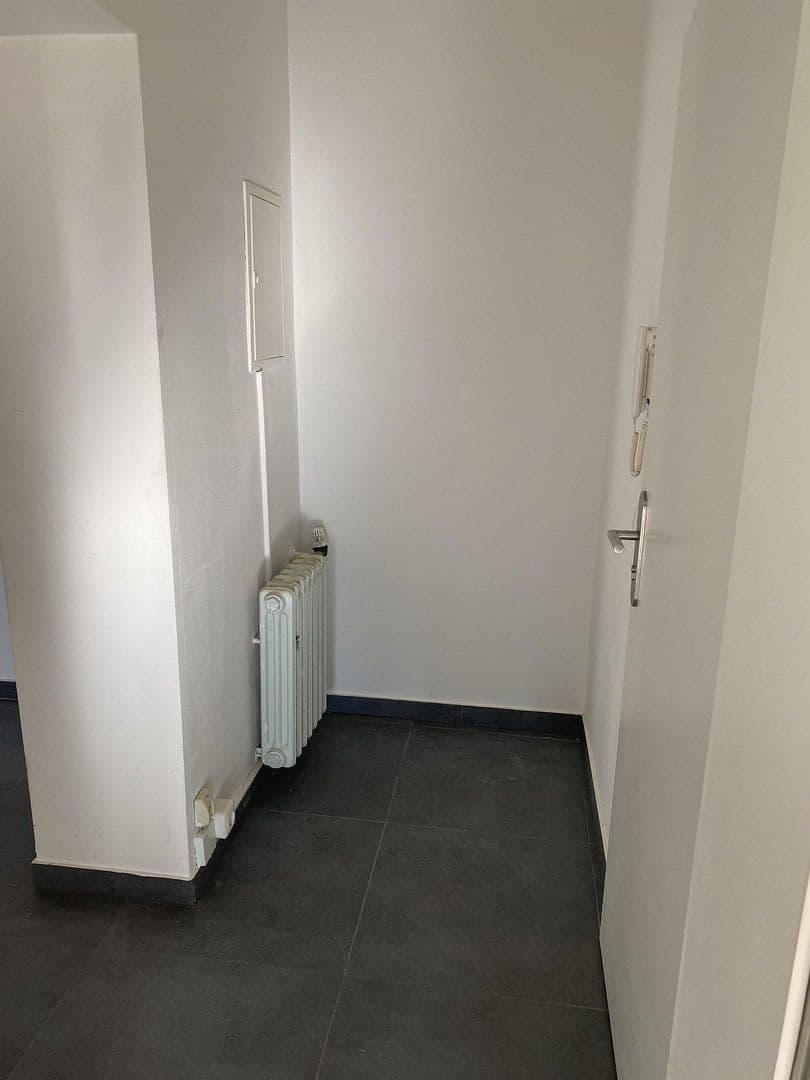 Pronájem bytu 2+1 60 m², Heidestr. 228, Köln, Severní Porýní-Vestfálsko Pronájem bytu 2+1 60 m², Heidestr. 228, Köln, Severní Porýní-Vestfálsko