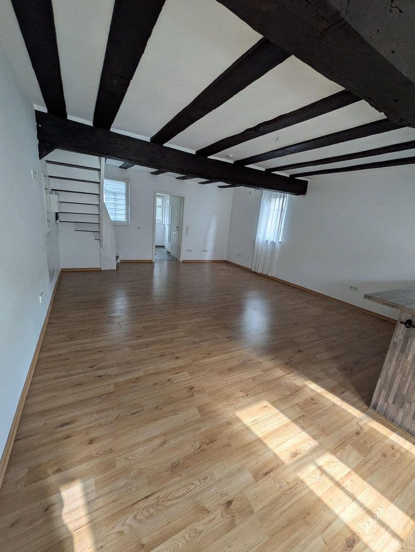 Prodej domu 133 m², pozemek 565 m², Bergstraße 8, Runkel, Hessen Prodej domu 133 m², pozemek 565 m², Bergstraße 8, Runkel, Hessen
