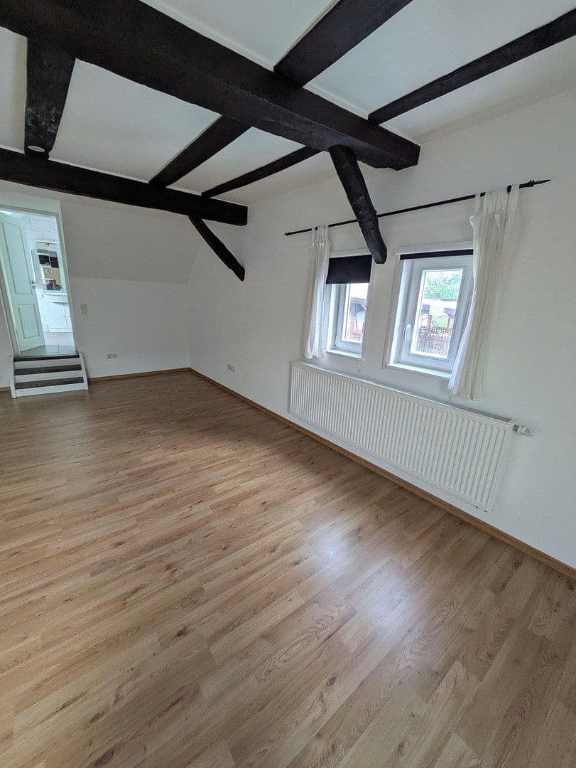 Prodej domu 133 m², pozemek 565 m², Bergstraße 8, Runkel, Hessen Prodej domu 133 m², pozemek 565 m², Bergstraße 8, Runkel, Hessen