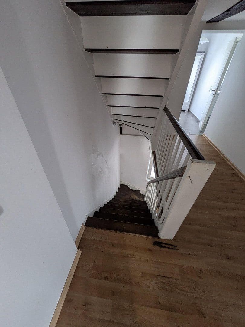 Prodej domu 133 m², pozemek 565 m², Bergstraße 8, Runkel, Hessen Prodej domu 133 m², pozemek 565 m², Bergstraße 8, Runkel, Hessen