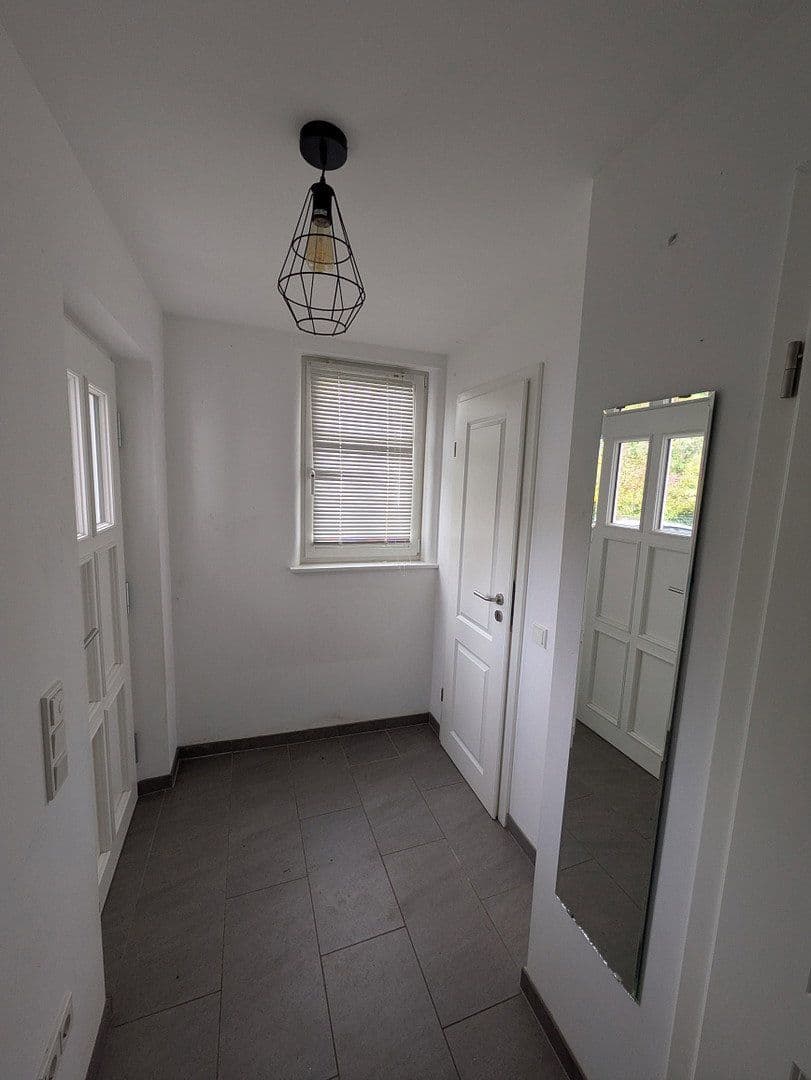 Prodej domu 133 m², pozemek 565 m², Bergstraße 8, Runkel, Hessen Prodej domu 133 m², pozemek 565 m², Bergstraße 8, Runkel, Hessen