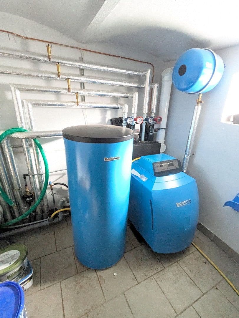 Prodej domu 133 m², pozemek 565 m², Bergstraße 8, Runkel, Hessen Prodej domu 133 m², pozemek 565 m², Bergstraße 8, Runkel, Hessen