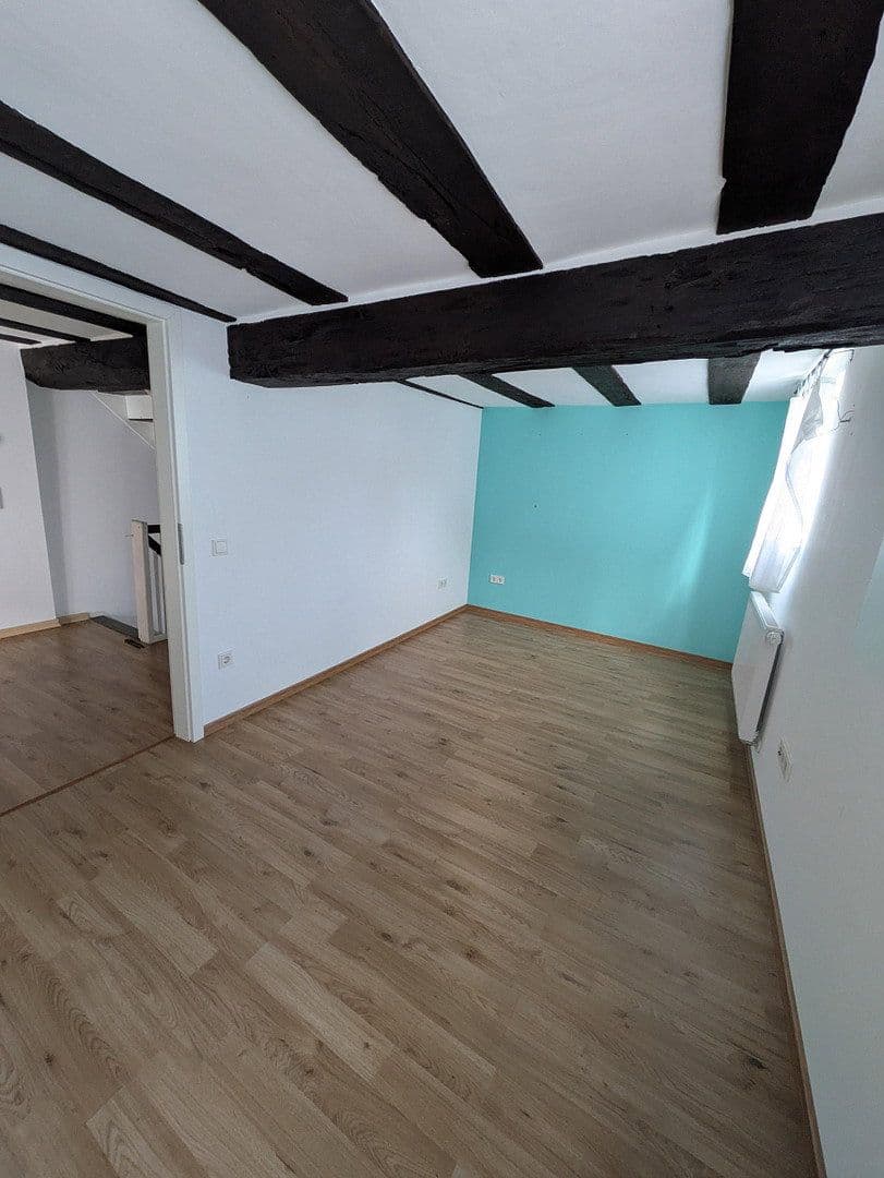 Prodej domu 133 m², pozemek 565 m², Bergstraße 8, Runkel, Hessen Prodej domu 133 m², pozemek 565 m², Bergstraße 8, Runkel, Hessen