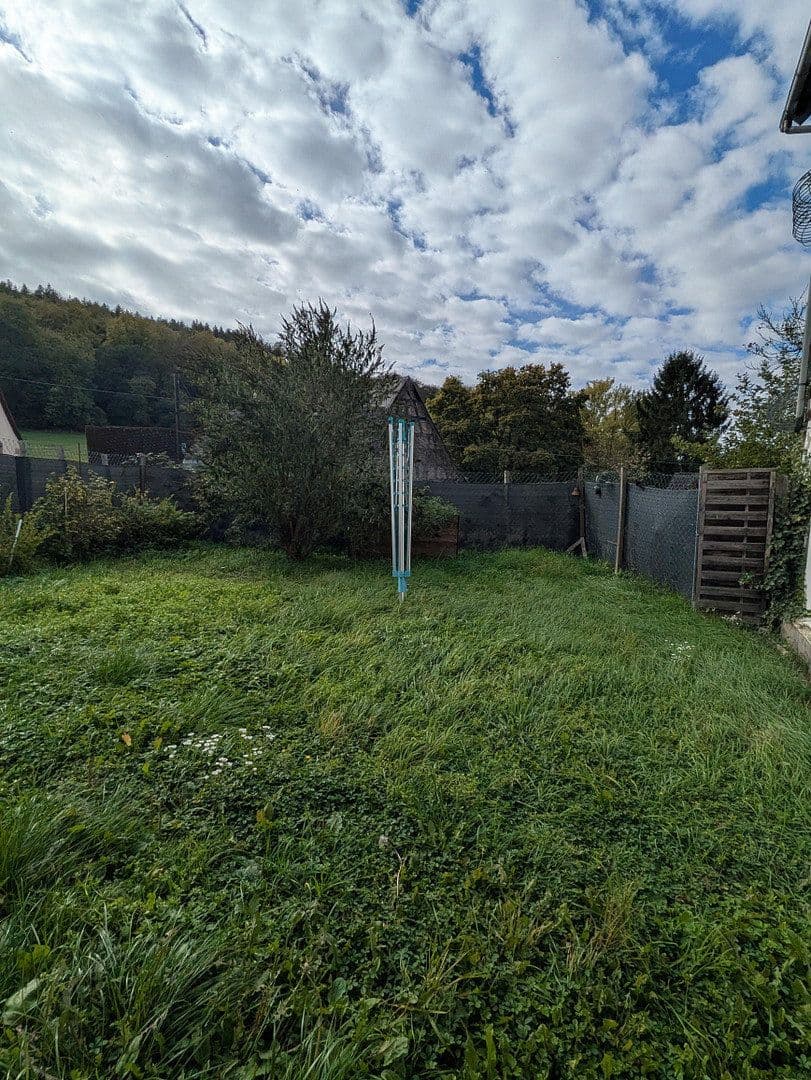 Prodej domu 133 m², pozemek 565 m², Bergstraße 8, Runkel, Hessen Prodej domu 133 m², pozemek 565 m², Bergstraße 8, Runkel, Hessen