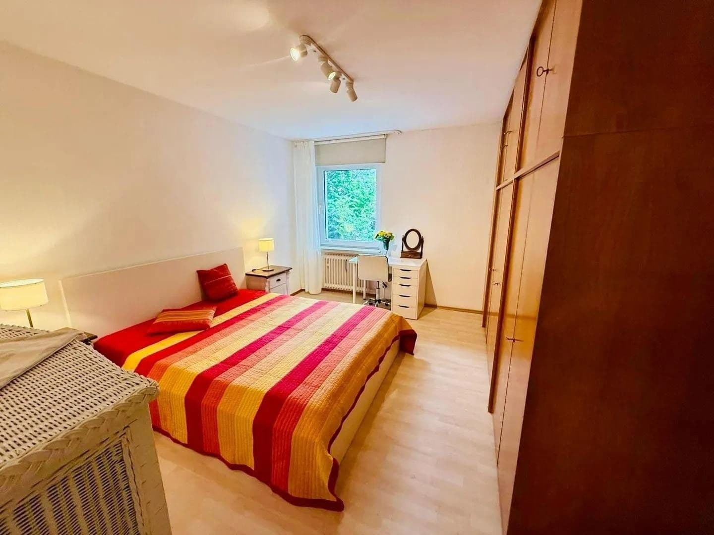 Pronájem bytu 3+1 10 m², Hackerberg 4, Krailling, Bavorsko Pronájem bytu 3+1 10 m², Hackerberg 4, Krailling, Bavorsko