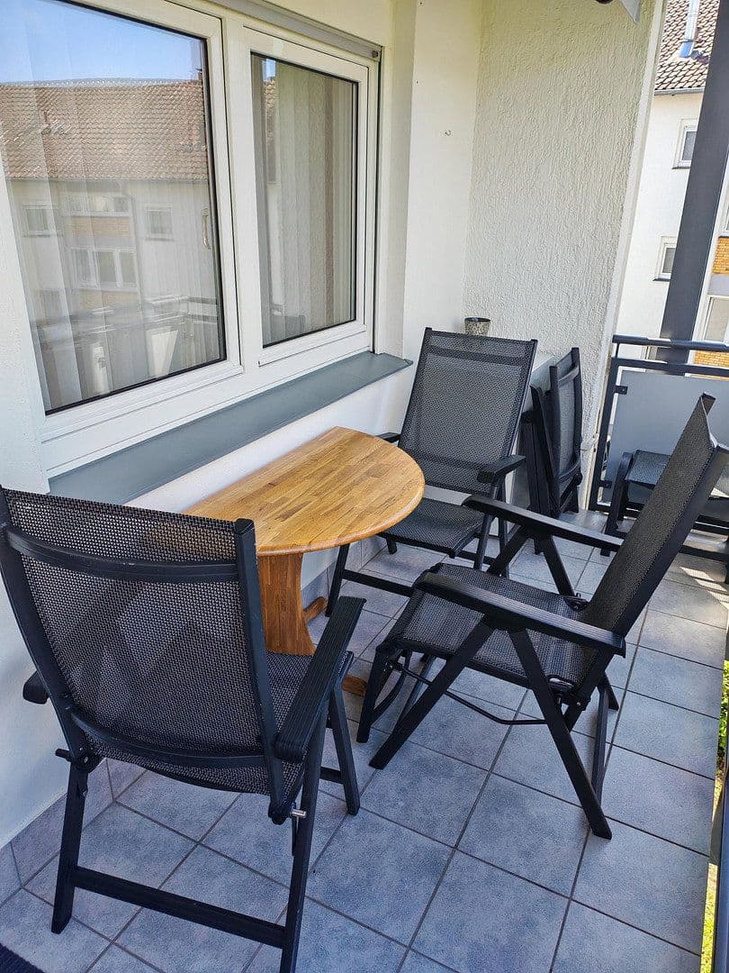Pronájem bytu 3+1 74 m², Billtalstr. 1, Sulzbach (Taunus), Hessen Pronájem bytu 3+1 74 m², Billtalstr. 1, Sulzbach (Taunus), Hessen