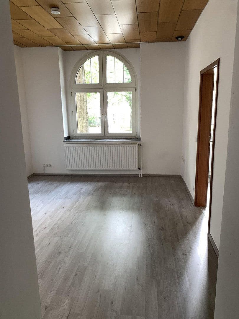 Pronájem bytu 2+1 52 m², Solingen, Severní Porýní-Vestfálsko Pronájem bytu 2+1 52 m², Solingen, Severní Porýní-Vestfálsko
