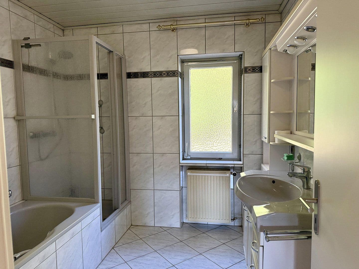 Pronájem domu 115 m², pozemek 500 m², Heusweiler, Země Sársko Pronájem domu 115 m², pozemek 500 m², Heusweiler, Země Sársko