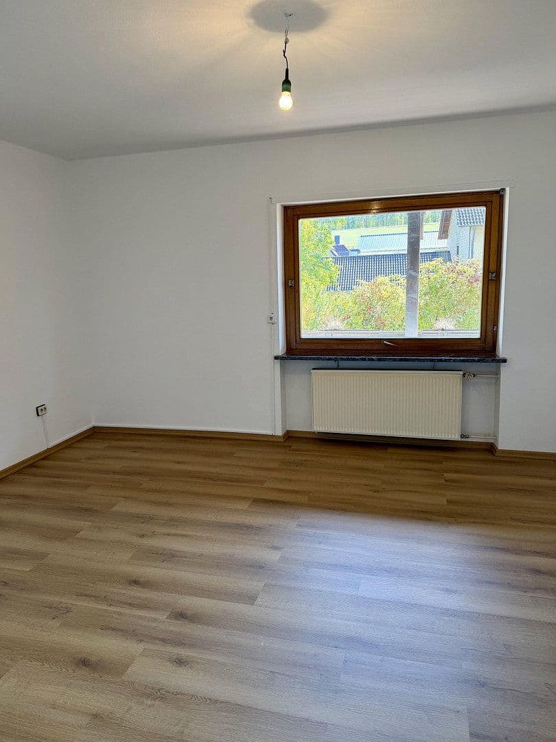Pronájem domu 115 m², pozemek 500 m², Heusweiler, Země Sársko Pronájem domu 115 m², pozemek 500 m², Heusweiler, Země Sársko