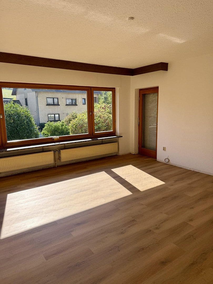 Pronájem domu 115 m², pozemek 500 m², Heusweiler, Země Sársko Pronájem domu 115 m², pozemek 500 m², Heusweiler, Země Sársko