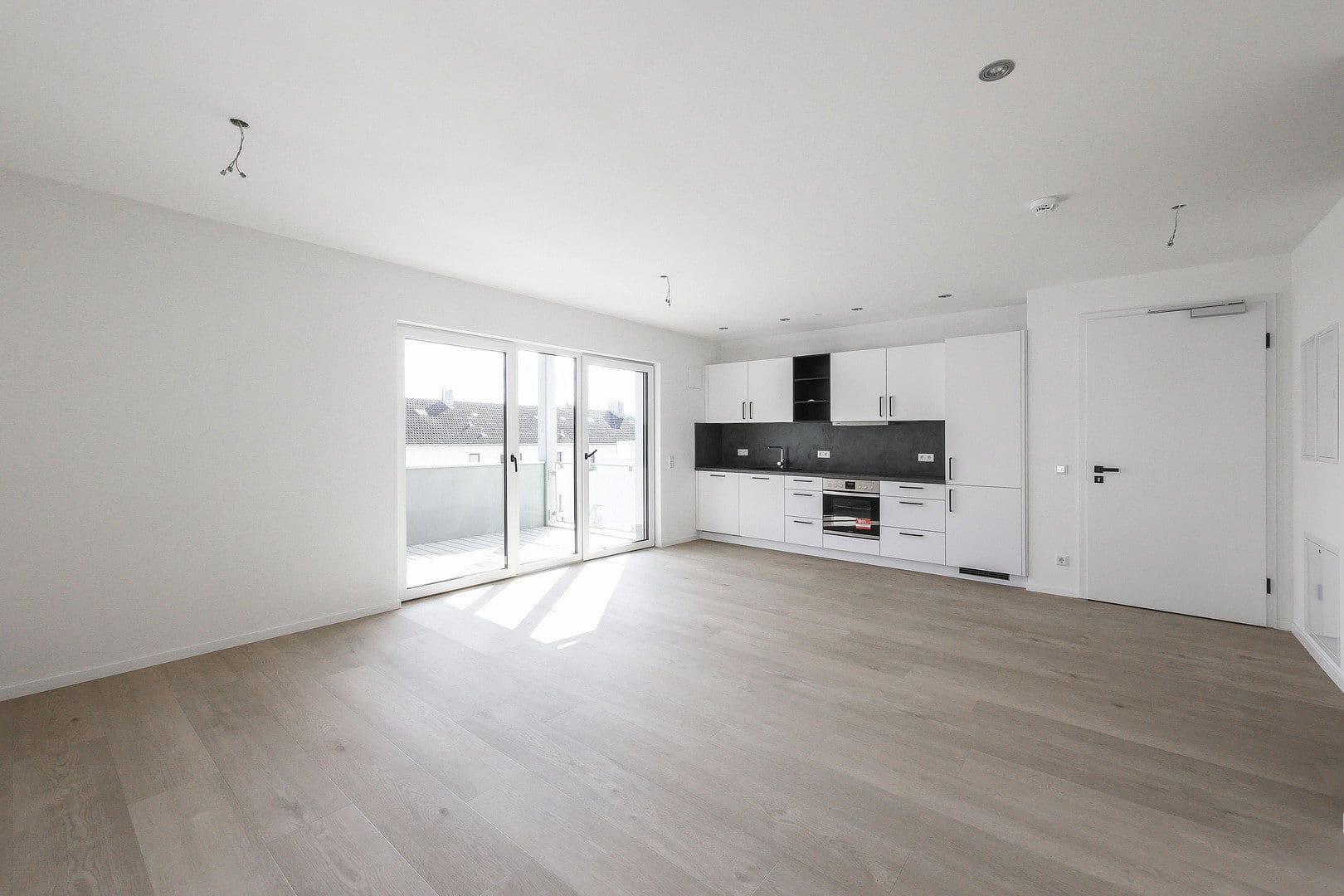 Pronájem bytu 2+1 62 m², Lutzstraße 3 a, Ingolstadt, Bavorsko Pronájem bytu 2+1 62 m², Lutzstraße 3 a, Ingolstadt, Bavorsko