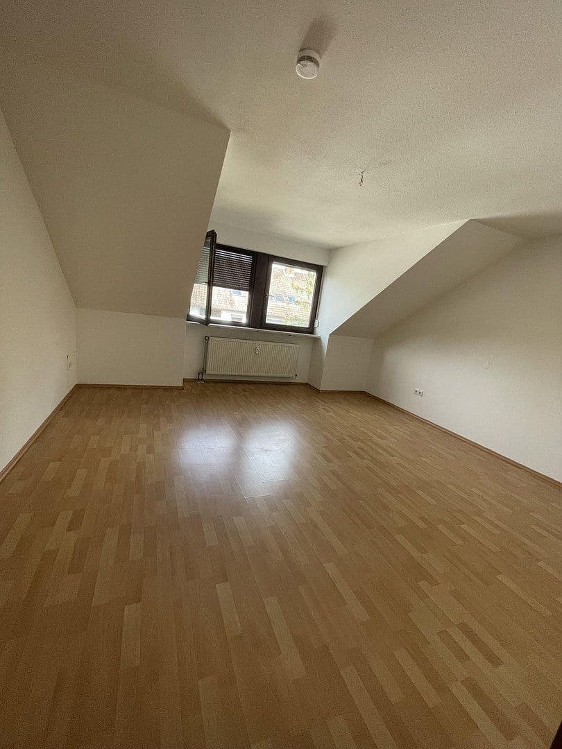 Pronájem bytu 3+1 80 m², Seukendorf, Bavorsko Pronájem bytu 3+1 80 m², Seukendorf, Bavorsko