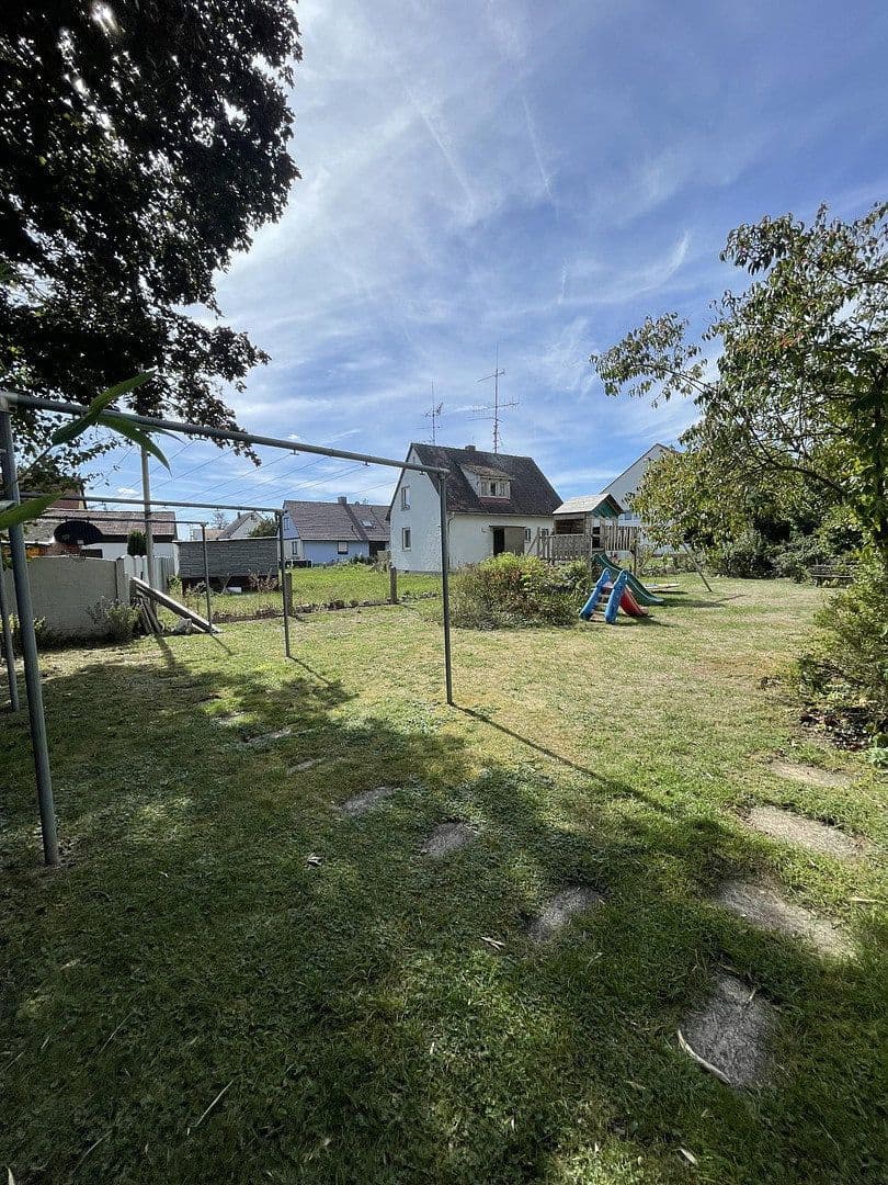 Pronájem bytu 3+1 80 m², Seukendorf, Bavorsko Pronájem bytu 3+1 80 m², Seukendorf, Bavorsko