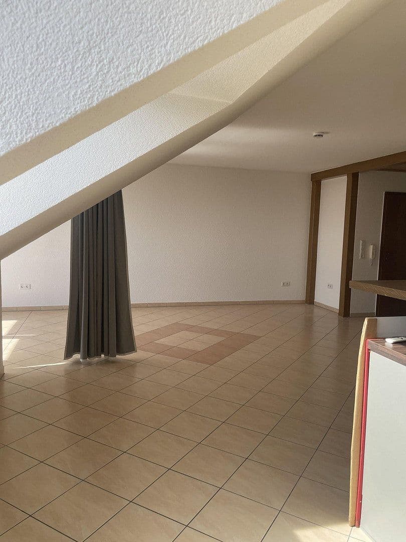 Pronájem bytu 3+1 80 m², Seukendorf, Bavorsko Pronájem bytu 3+1 80 m², Seukendorf, Bavorsko