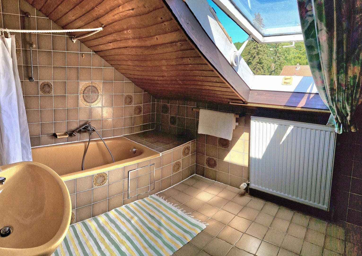 Prodej domu 258 m², pozemek 900 m², Kulmbach, Bavorsko Prodej domu 258 m², pozemek 900 m², Kulmbach, Bavorsko