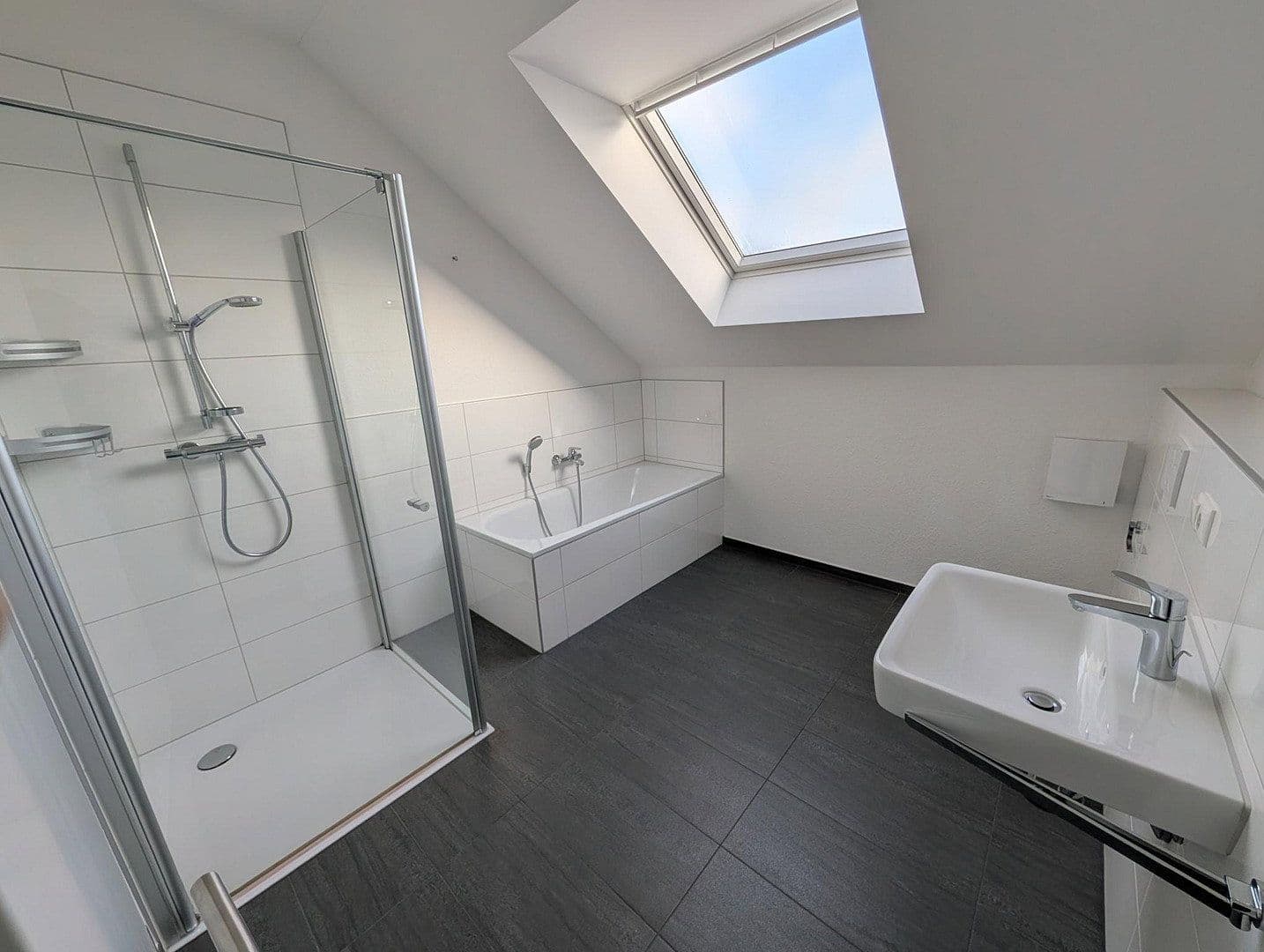 Pronájem bytu 3+1 91 m², Hohestraße 22, Monschau, Severní Porýní-Vestfálsko Pronájem bytu 3+1 91 m², Hohestraße 22, Monschau, Severní Porýní-Vestfálsko