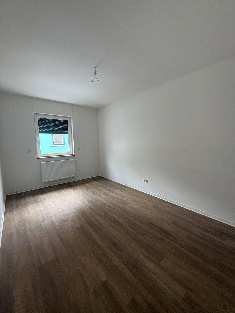 Prodej domu 110 m², pozemek 230 m², Ludwigshafen Friesenheim, Porýní-Falc Prodej domu 110 m², pozemek 230 m², Ludwigshafen Friesenheim, Porýní-Falc