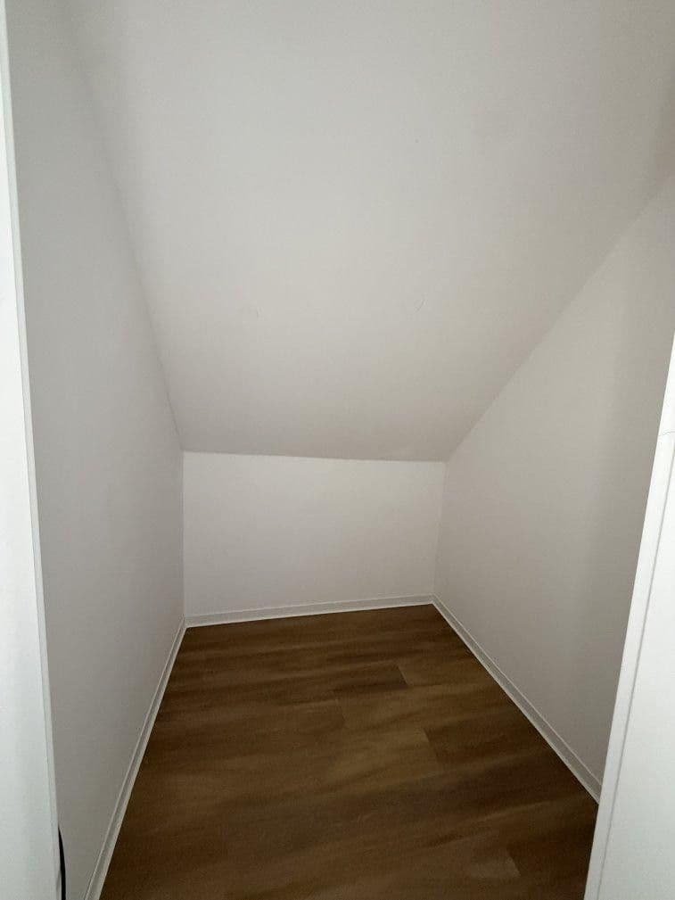 Prodej domu 110 m², pozemek 230 m², Ludwigshafen Friesenheim, Porýní-Falc Prodej domu 110 m², pozemek 230 m², Ludwigshafen Friesenheim, Porýní-Falc
