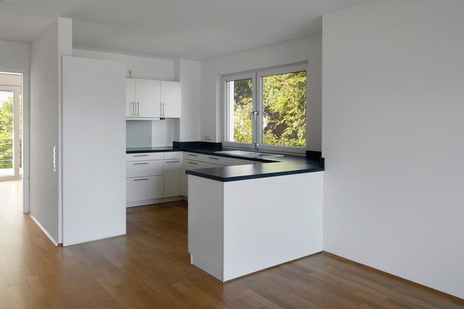 Prodej bytu 4+1 147 m², Untere Kapellenäcker 4, Bodman-Ludwigshafen, Bádensko-Württembersko Prodej bytu 4+1 147 m², Untere Kapellenäcker 4, Bodman-Ludwigshafen, Bádensko-Württembersko