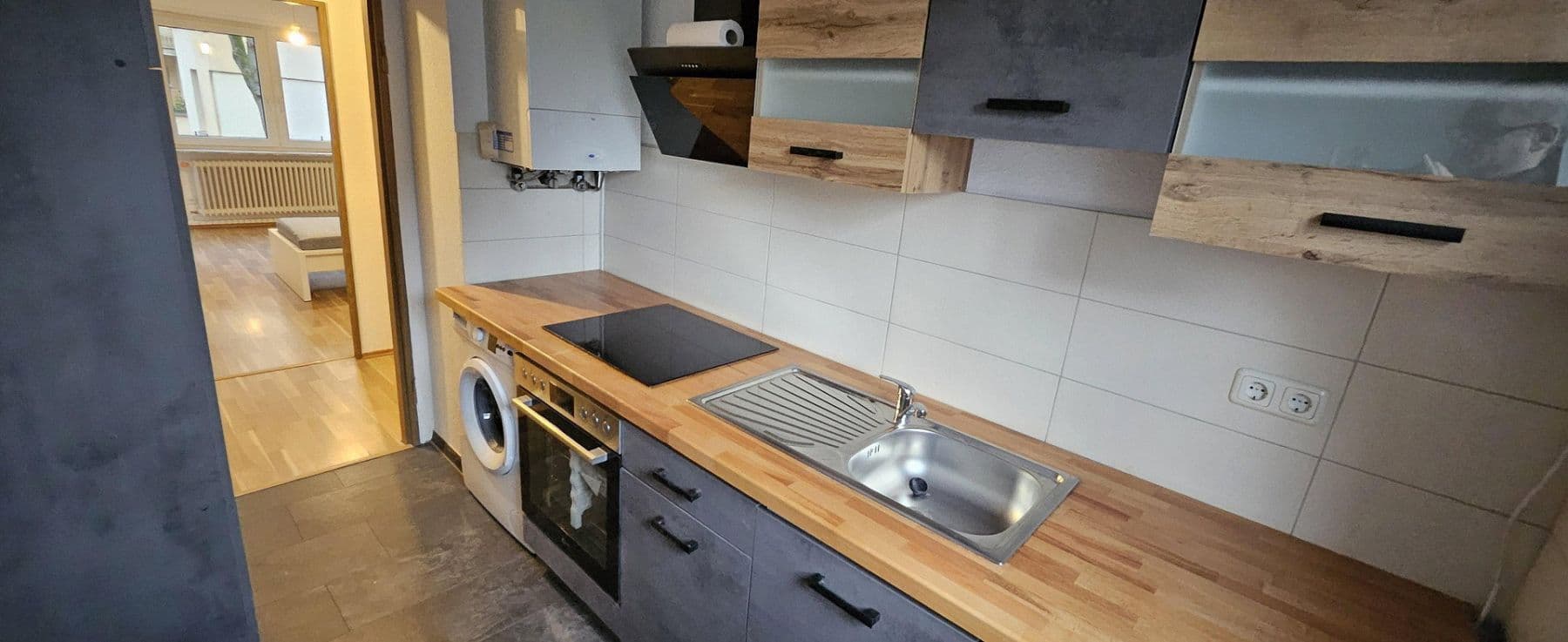 Pronájem bytu 1+1 18 m², Eckenheimer Landstraße 361, Frankfurt am Main, Hessen Pronájem bytu 1+1 18 m², Eckenheimer Landstraße 361, Frankfurt am Main, Hessen