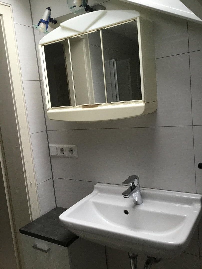 Pronájem bytu 1+1 13 m², Schramberg, Bádensko-Württembersko Pronájem bytu 1+1 13 m², Schramberg, Bádensko-Württembersko