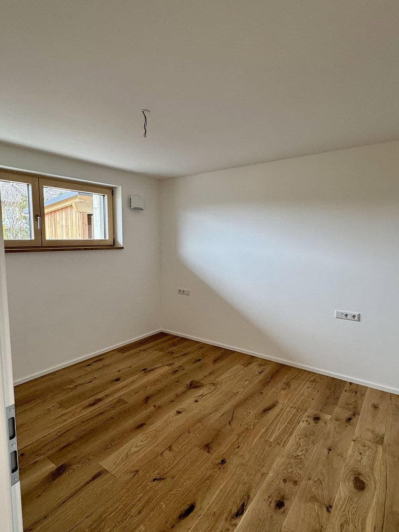 Pronájem bytu 2+1 72 m², Happinger Straße 66, Rosenheim, Bavorsko Pronájem bytu 2+1 72 m², Happinger Straße 66, Rosenheim, Bavorsko