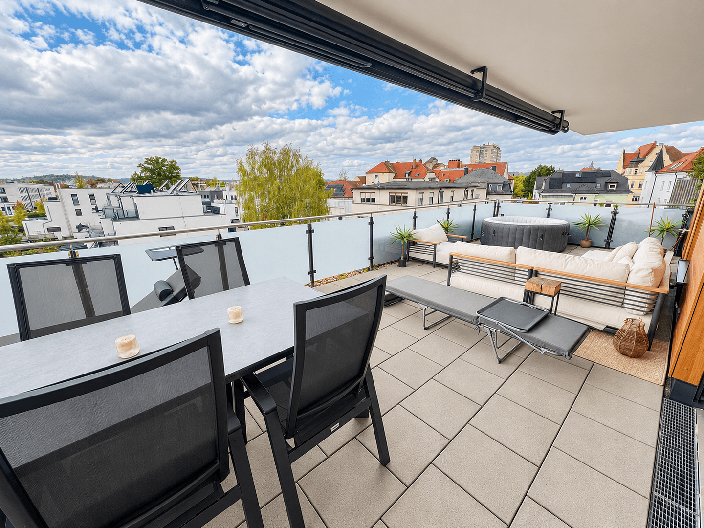 Pronájem bytu 3+1 121 m², Von-Brettreich-Straße 3, Regensburg, Bavorsko Pronájem bytu 3+1 121 m², Von-Brettreich-Straße 3, Regensburg, Bavorsko