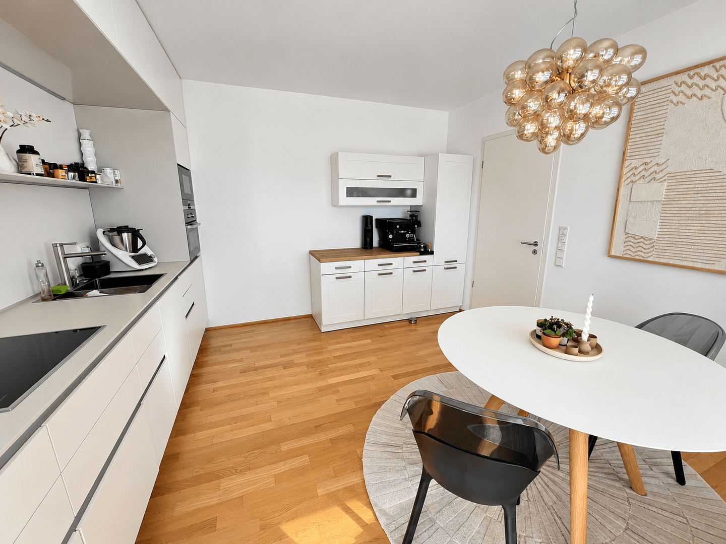 Pronájem bytu 3+1 121 m², Von-Brettreich-Straße 3, Regensburg, Bavorsko Pronájem bytu 3+1 121 m², Von-Brettreich-Straße 3, Regensburg, Bavorsko