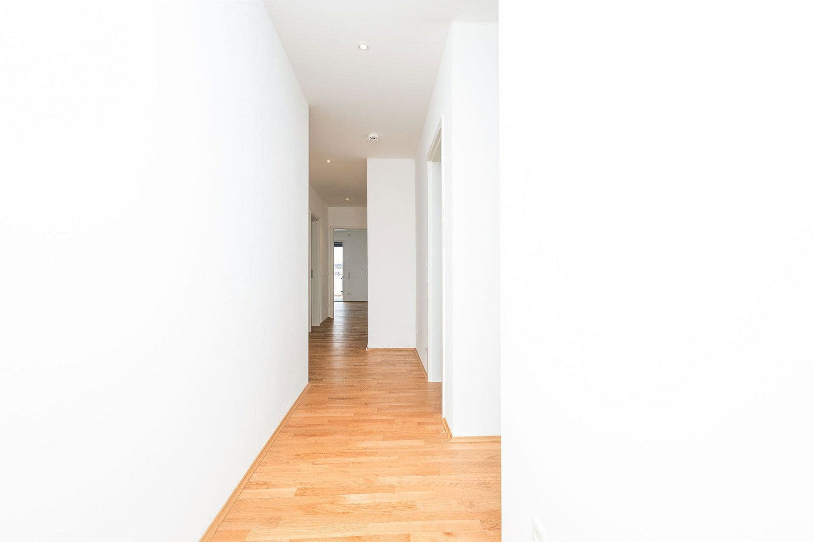 Pronájem bytu 3+1 121 m², Von-Brettreich-Straße 3, Regensburg, Bavorsko Pronájem bytu 3+1 121 m², Von-Brettreich-Straße 3, Regensburg, Bavorsko
