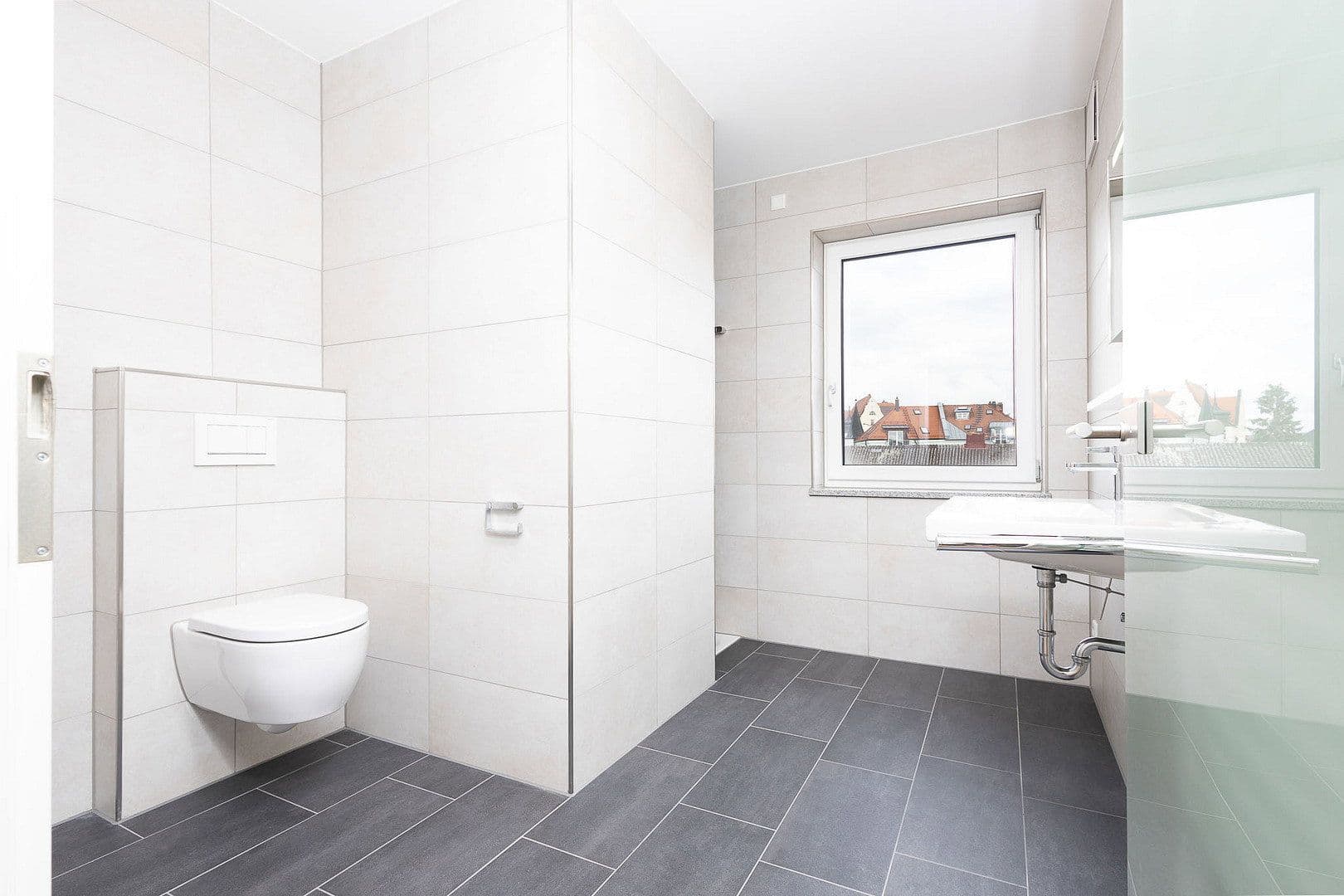 Pronájem bytu 3+1 121 m², Von-Brettreich-Straße 3, Regensburg, Bavorsko Pronájem bytu 3+1 121 m², Von-Brettreich-Straße 3, Regensburg, Bavorsko