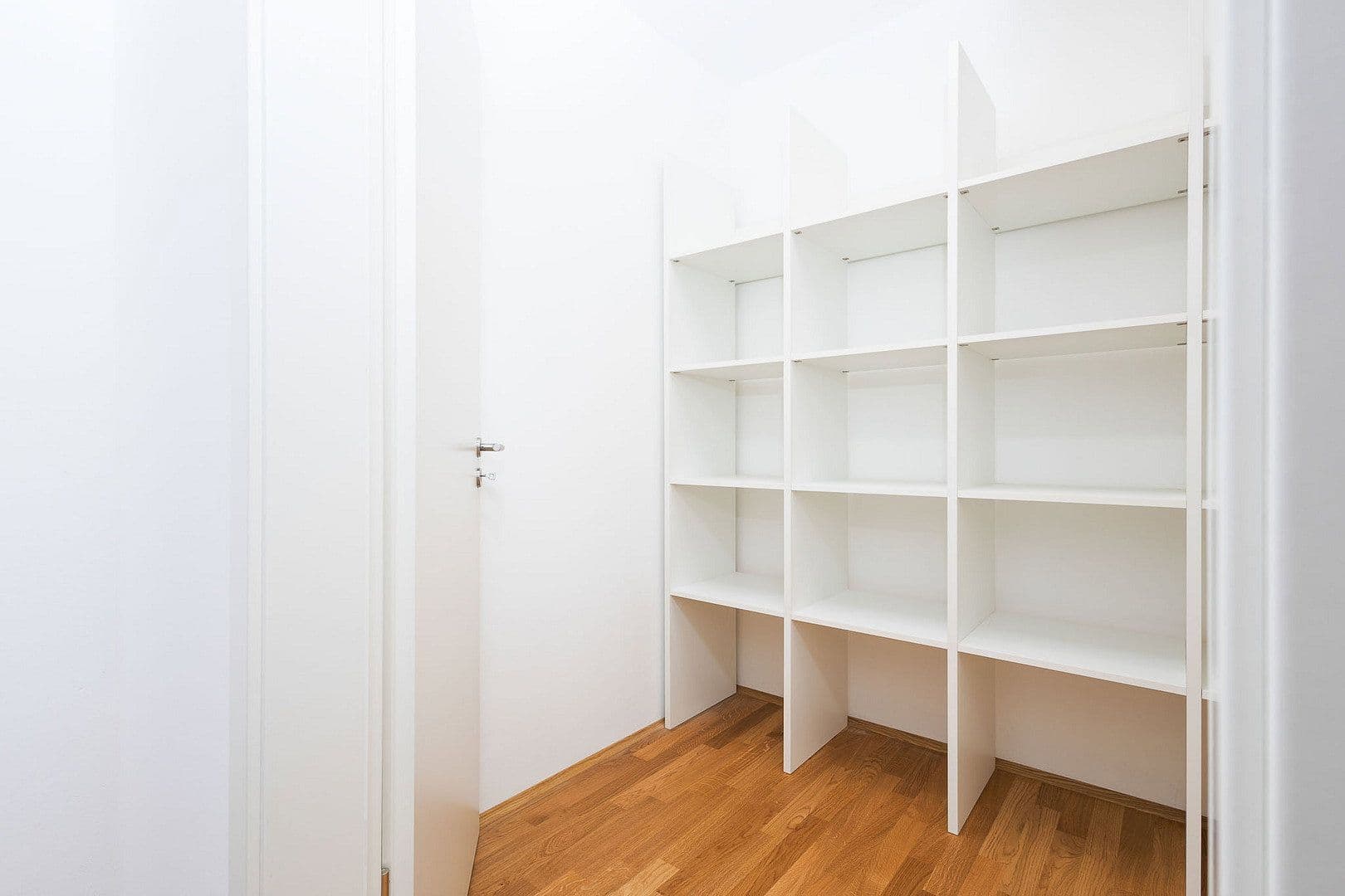 Pronájem bytu 3+1 121 m², Von-Brettreich-Straße 3, Regensburg, Bavorsko Pronájem bytu 3+1 121 m², Von-Brettreich-Straße 3, Regensburg, Bavorsko
