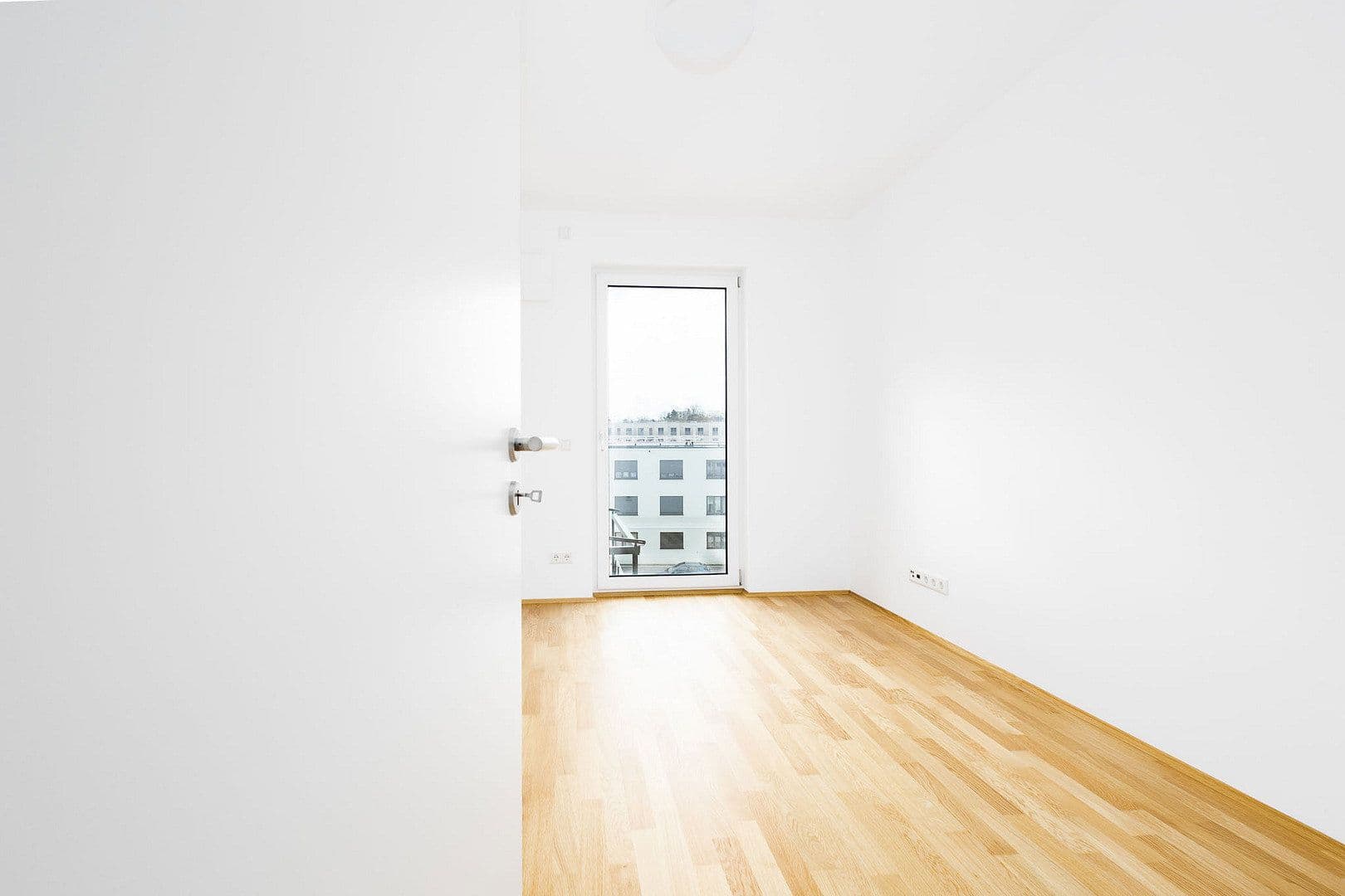 Pronájem bytu 3+1 121 m², Von-Brettreich-Straße 3, Regensburg, Bavorsko Pronájem bytu 3+1 121 m², Von-Brettreich-Straße 3, Regensburg, Bavorsko