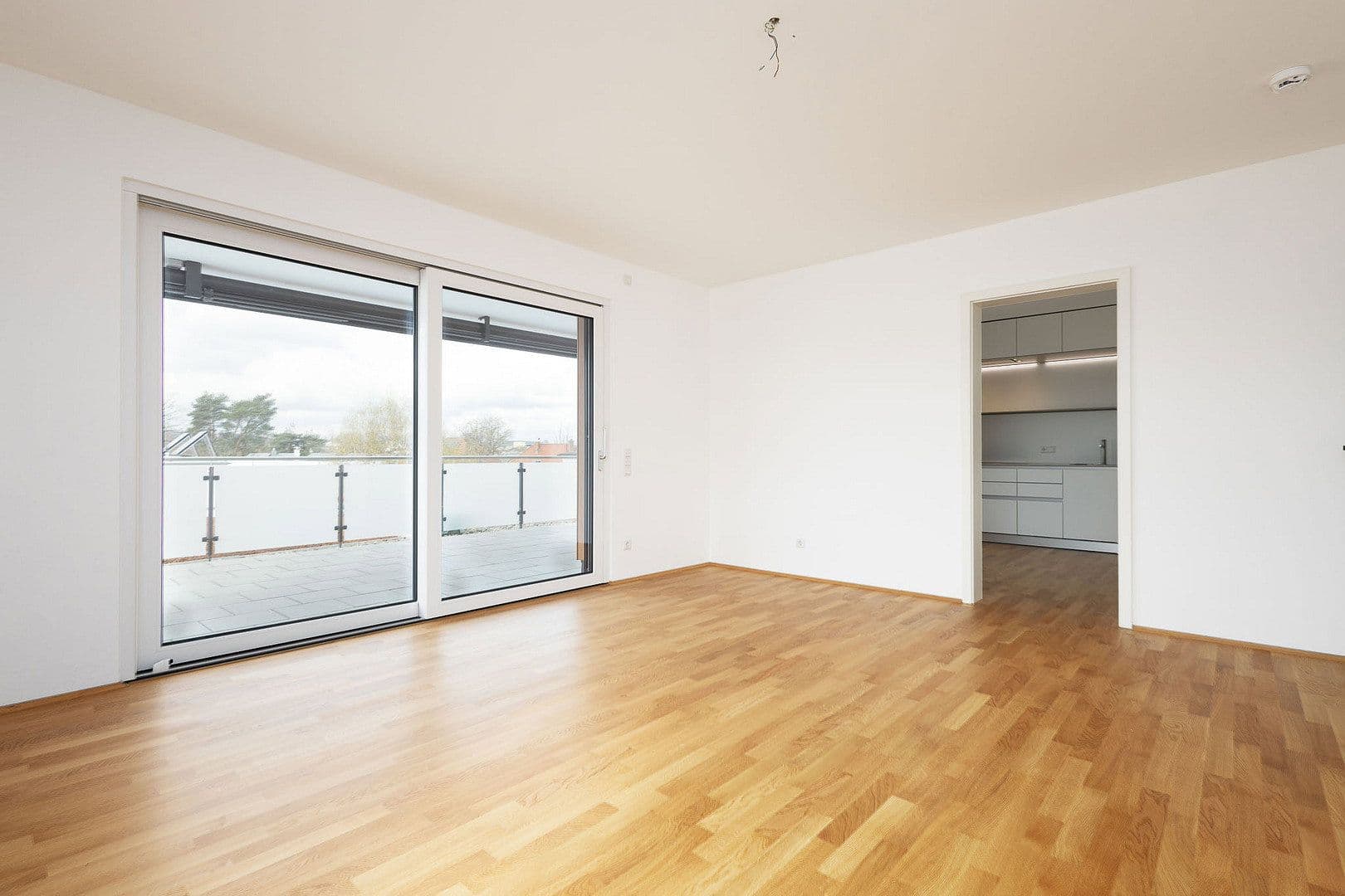 Pronájem bytu 3+1 121 m², Von-Brettreich-Straße 3, Regensburg, Bavorsko Pronájem bytu 3+1 121 m², Von-Brettreich-Straße 3, Regensburg, Bavorsko
