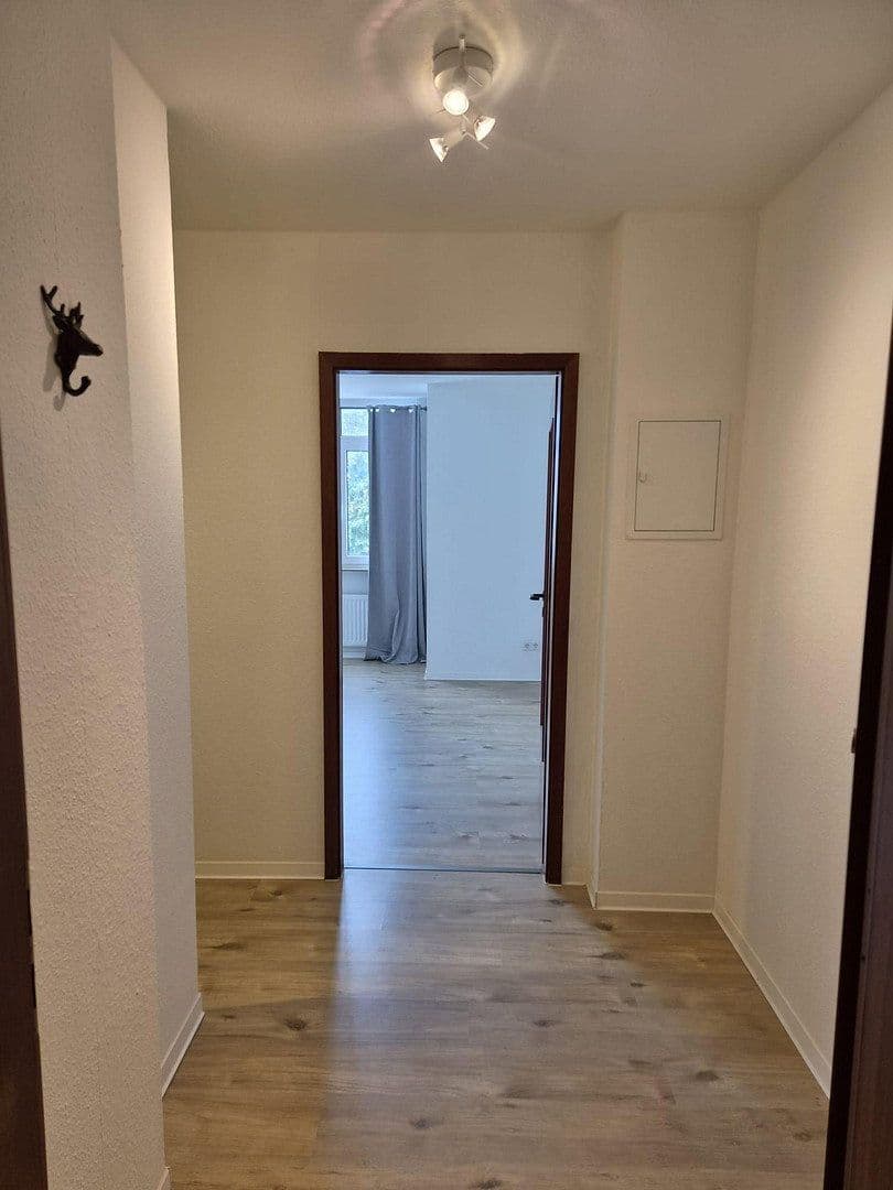 Pronájem bytu 1+1 30 m², Richrather Straße 3, Langenfeld (Rheinland), Severní Porýní-Vestfálsko Pronájem bytu 1+1 30 m², Richrather Straße 3, Langenfeld (Rheinland), Severní Porýní-Vestfálsko