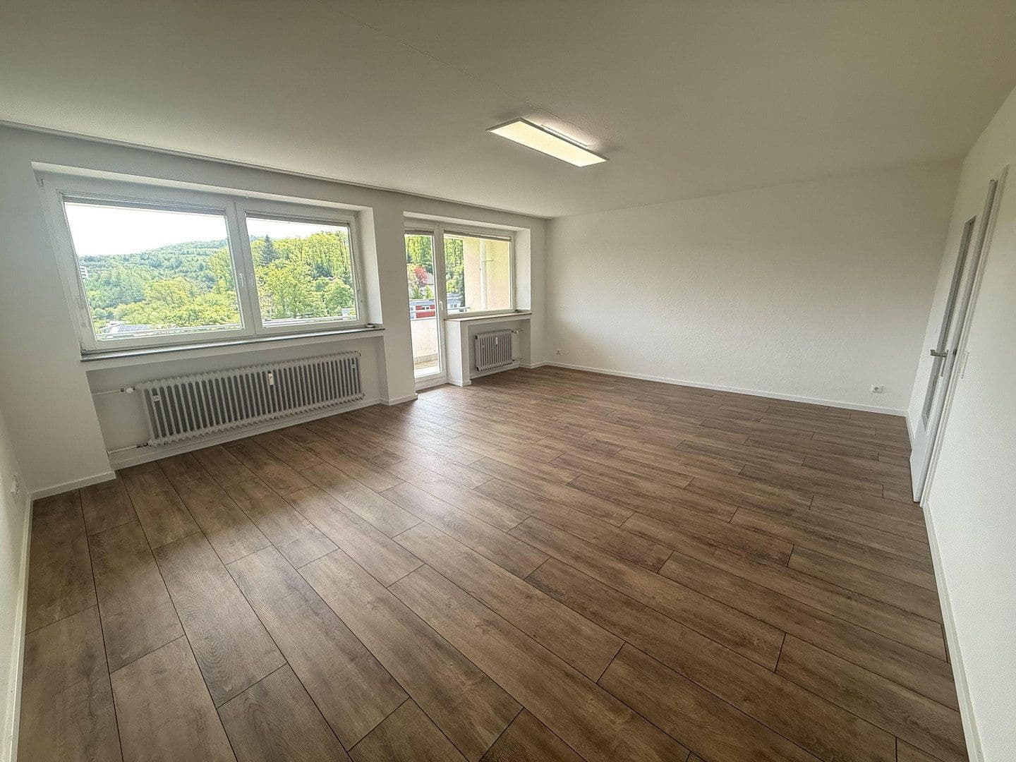 Pronájem bytu 3+1 96 m², Virchowstrasse 17, Siegen, Severní Porýní-Vestfálsko Pronájem bytu 3+1 96 m², Virchowstrasse 17, Siegen, Severní Porýní-Vestfálsko